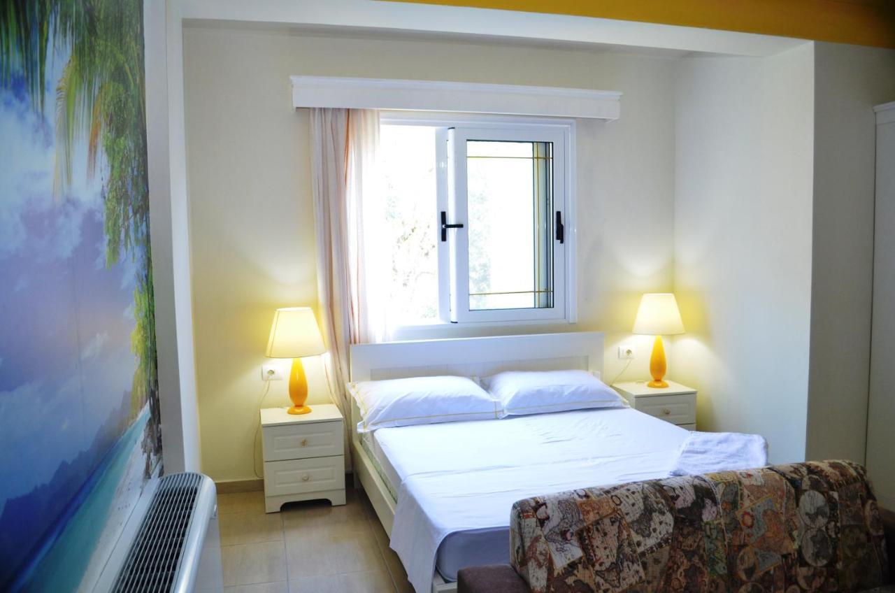 Vila Florika Hotel Borsh Pokoj fotografie